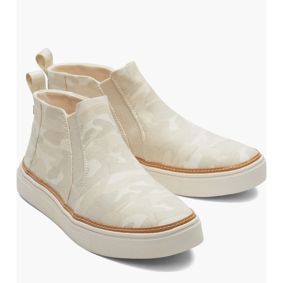 Toms Shoes - New Toms Bryce Egret Camo Print Canvas Ankle Sneakers Size 9.5